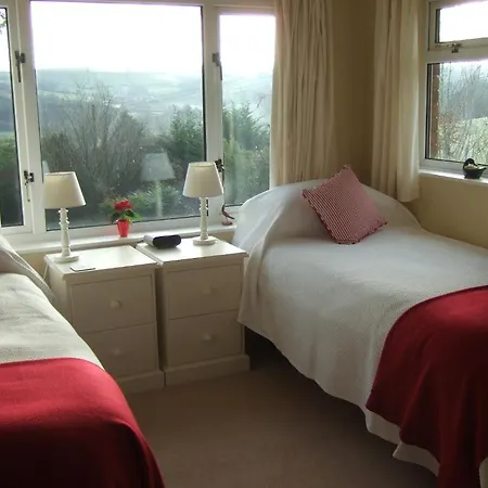 Howden House Bed And Breakfast-3